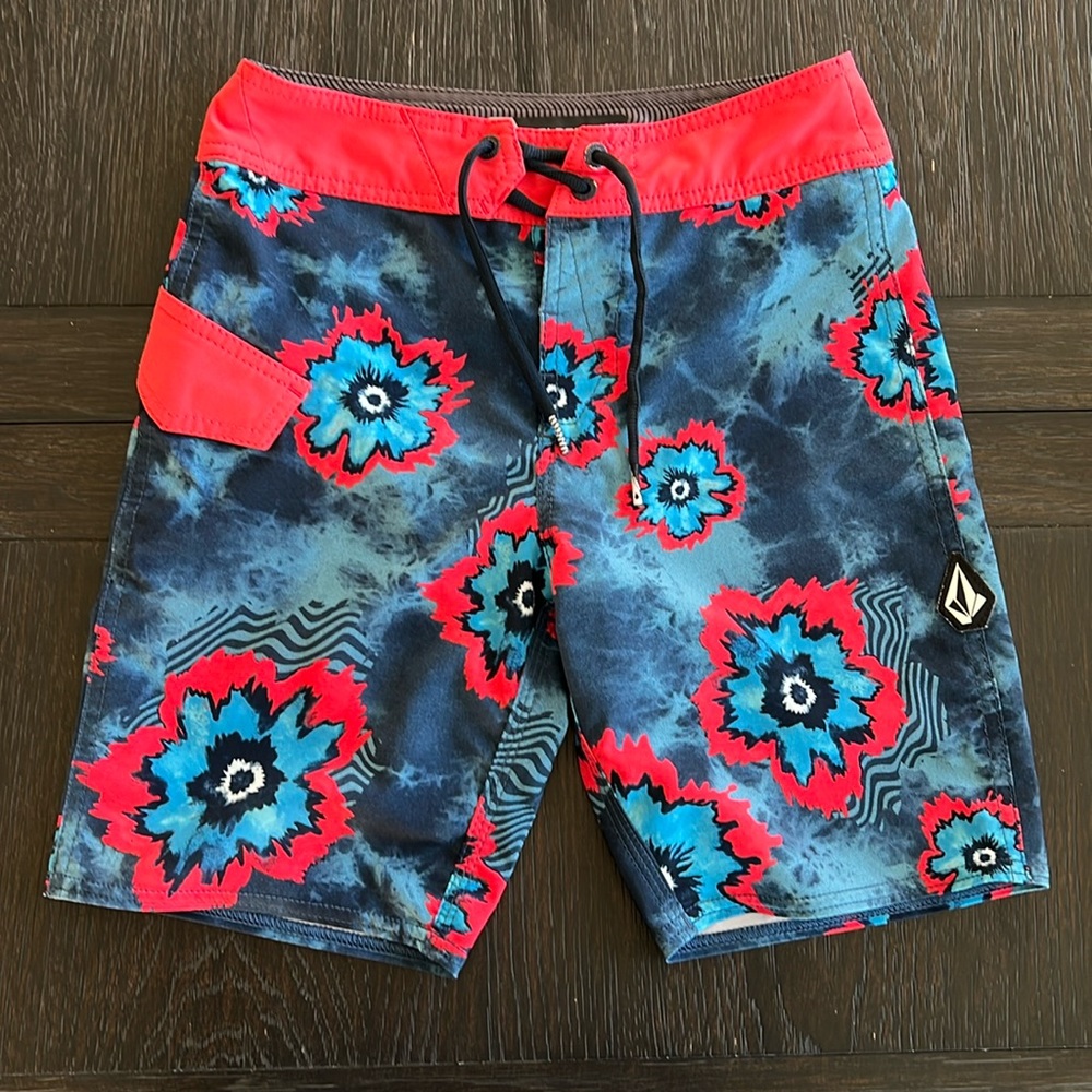 Excellent condition size 24/boys 8 Volcom board shorts